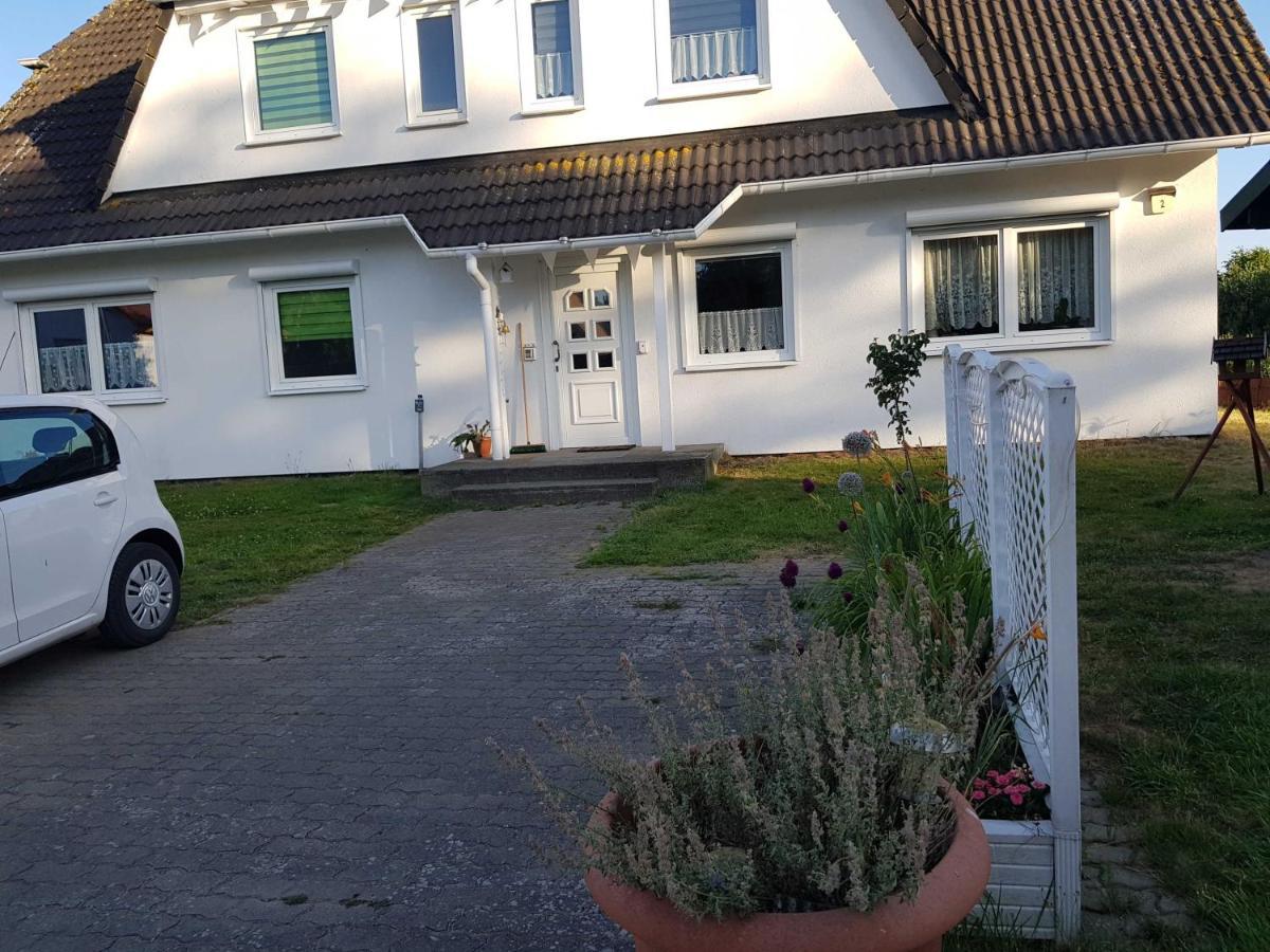Ferienwohnung Am Teich Lutow Extérieur photo